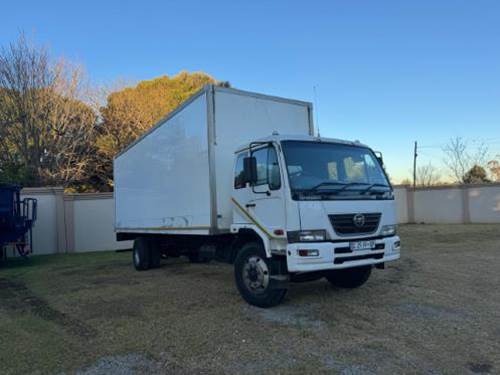UD 80 B Dropside