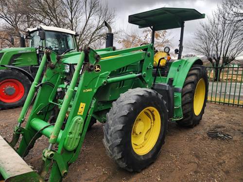 John Deere 6110 O/S (Agric)